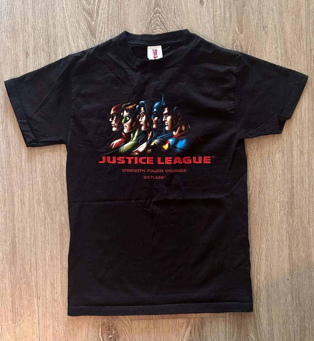 Vintage Six Flags Justice League Strength Power Courage T-Shirt Size Small